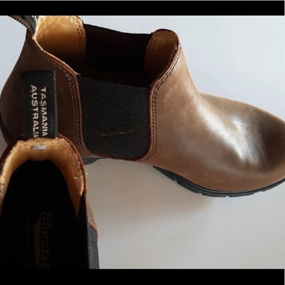 Antique Brown Blundstone Boots